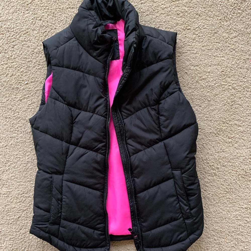 Aeropostale Black/Pink Puffy Vest